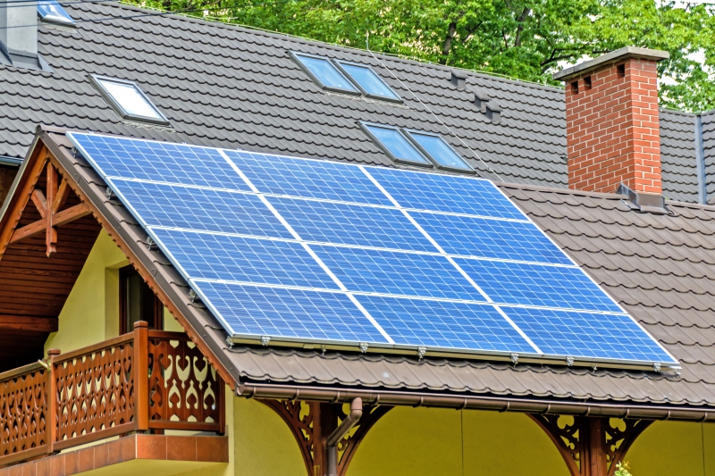 chauffagiste-VALDEBLORE-min_solar-panels-1477987